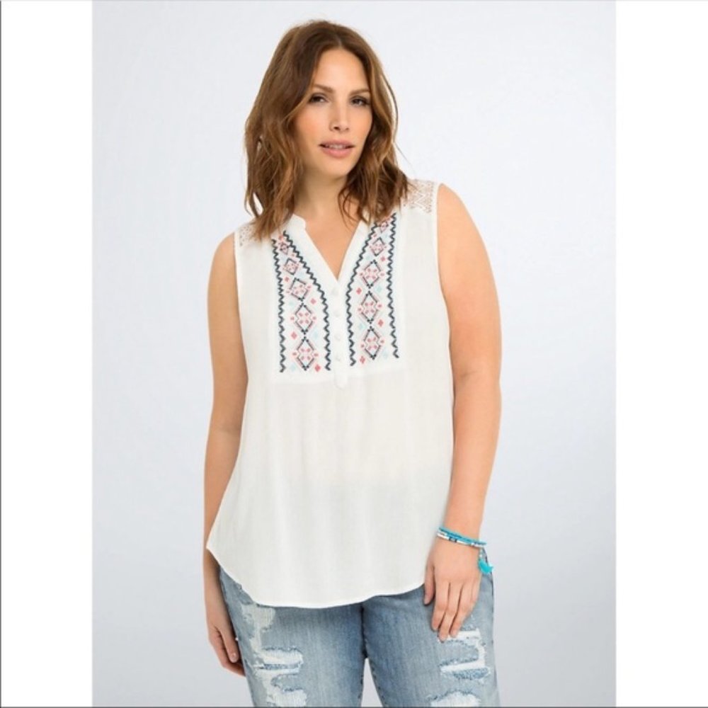 Torrid White Embroidered Floral Tank Top 2